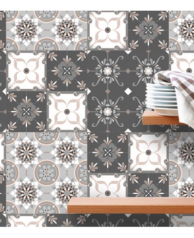 Adesivo de Parede Azulejo Hidráulico Grego em tons de cinza, bege e branco