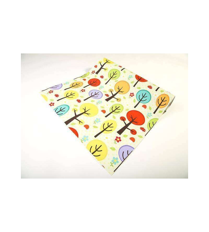 Papel de parede com fundo verde, desenho nas cores, marrom, amarelo, vermelho, laranja e roxo - Infantil 163