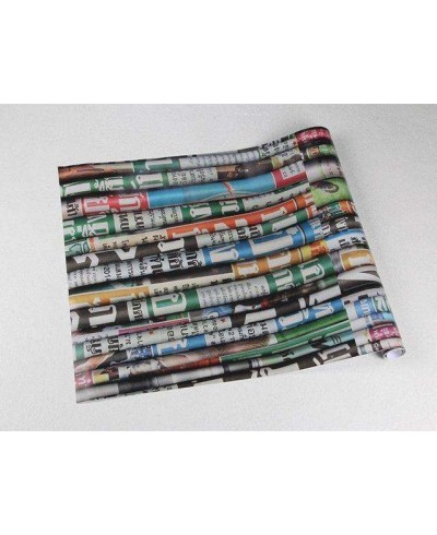 Papel de parede no modelo jornal dobrado, em cores variadas, azul, laranja, vermelho, verde, preto - Jornal 14