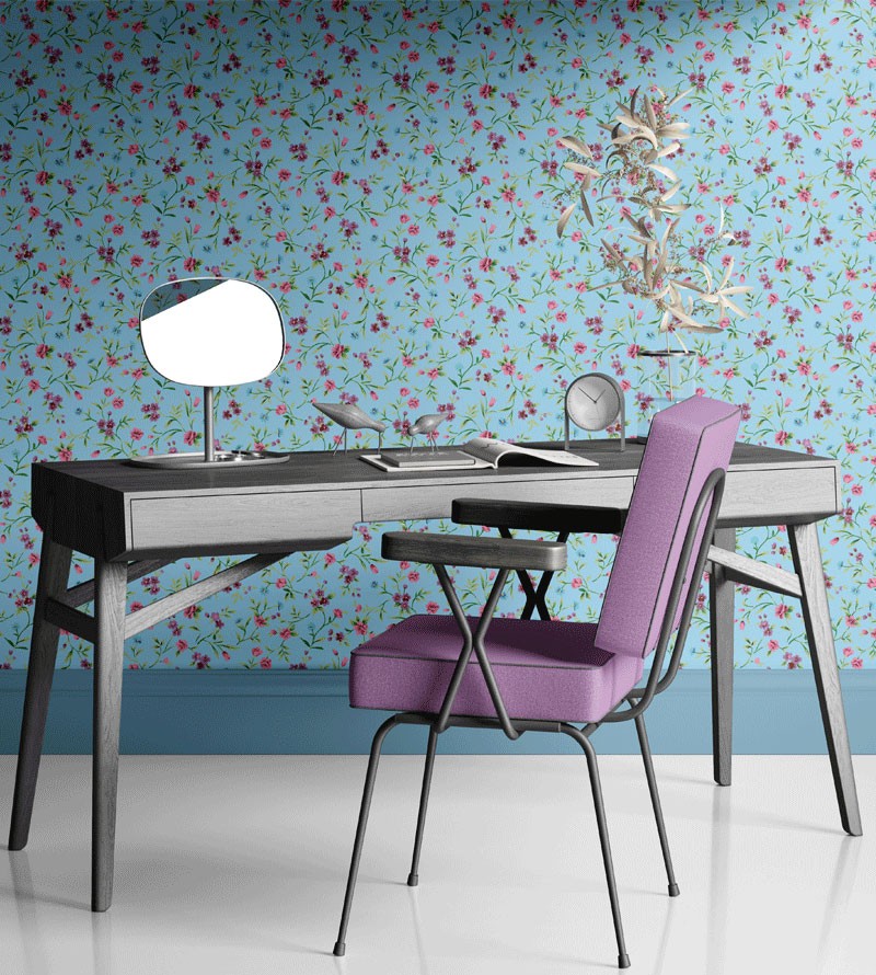 Papel de Parede Flores com Fundo Azul