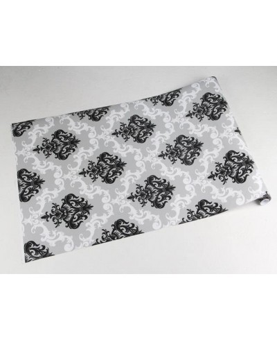 Papel de parede com fundo cinza e detalhes em branco e preto