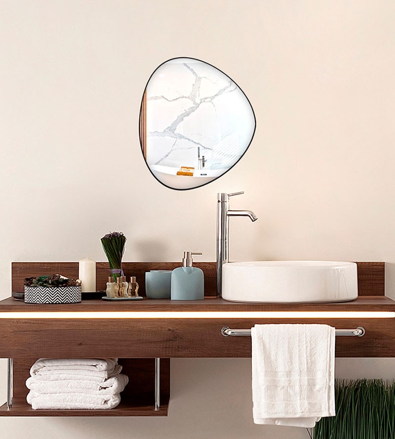 Espelho Orgânico Decorativo com Borda em Couro...