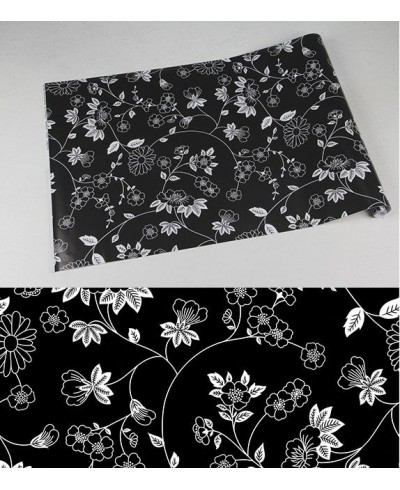 Papel de parede com estilo floral com estampa de flores brancas e fundo preto - Floral 06