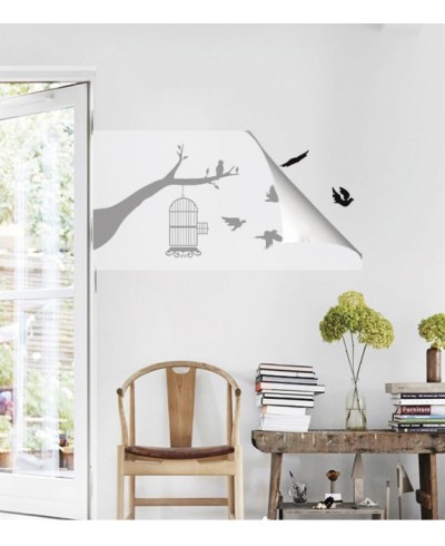 Adesivo de parede com tema Pássaros voando, árvore e gaiola