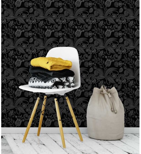Papel de parede com fundo preto e desenhos na cor cinza - Floral 39