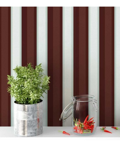 Papel de parede listrado vermelho e verde claro