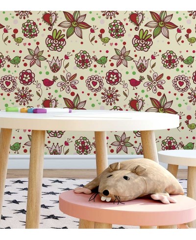 Papel de parede com fundo bege e detalhes em verde, vermelho, marrom e rosa - Teen 18